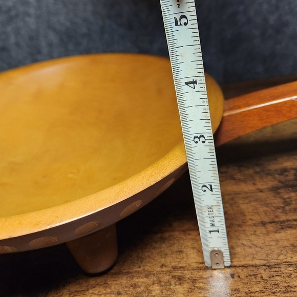 MUNSING Vintage Three-Footed Rustic Hardwood Serving Skillet (Circa 1940s) - Picture 10 of 10